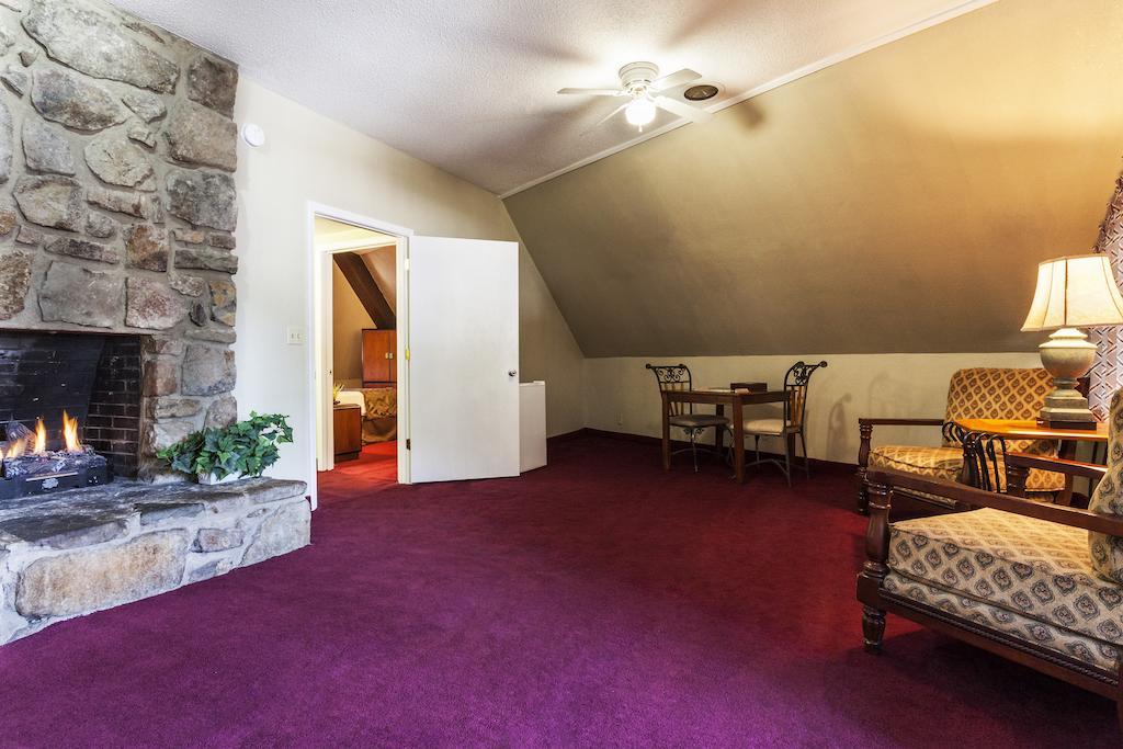 Four Seasons Motor Lodge Gatlinburg Zimmer foto